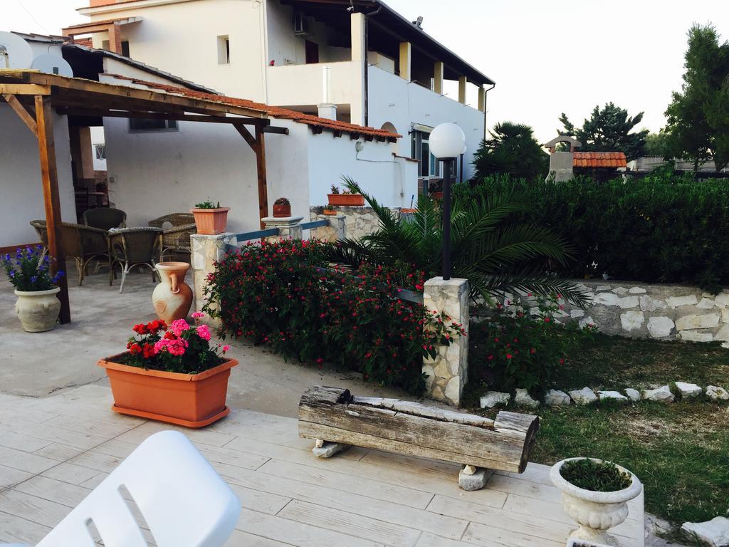 Agriturismo Azzarone Vieste Exterior photo